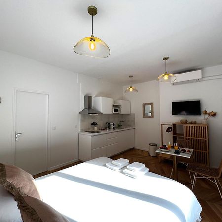 Le Comte - Heart Of Dijon - With Ac Apartment Bagian luar foto